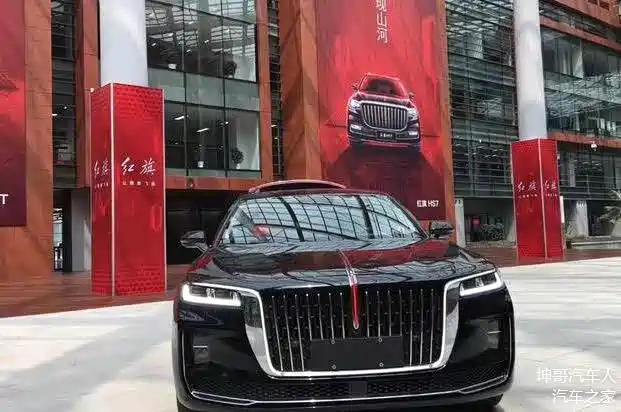 全新红旗h9实车陆续现身轴距3060mm,3.0t轰出272马力,配氛围灯