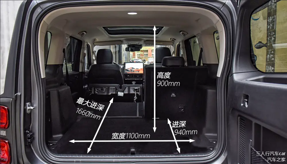 同时第二代哈弗h9后备箱空间宽阔又规整,最大空间达到1814l,这是一个