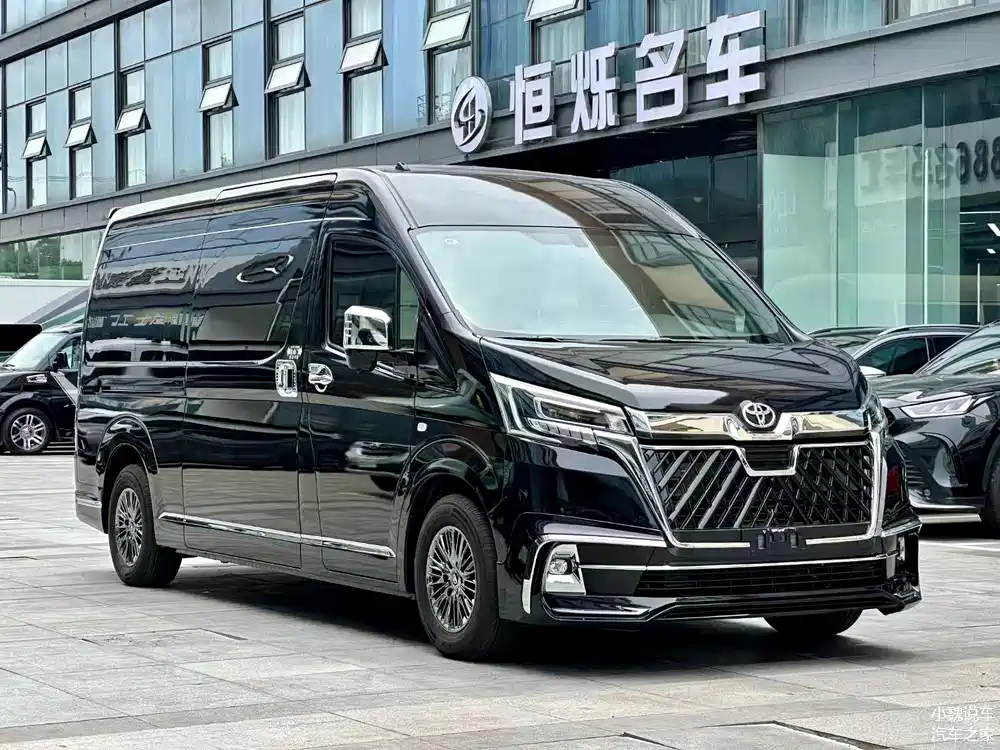 进口丰田海狮七座全隔断定制商务车,现车实拍解读