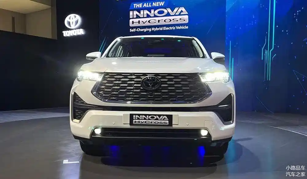 丰田全新越野车海外发布,轴距2米85,配7座,小号汉兰达?