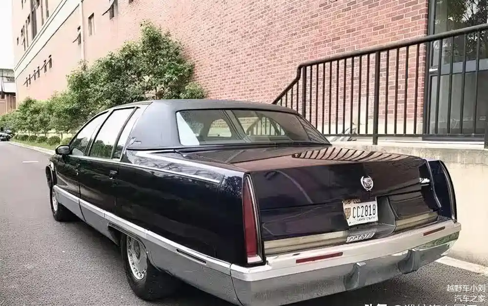 经典老车:1994年的凯迪拉克什么样子?时间的流逝无损她的美丽