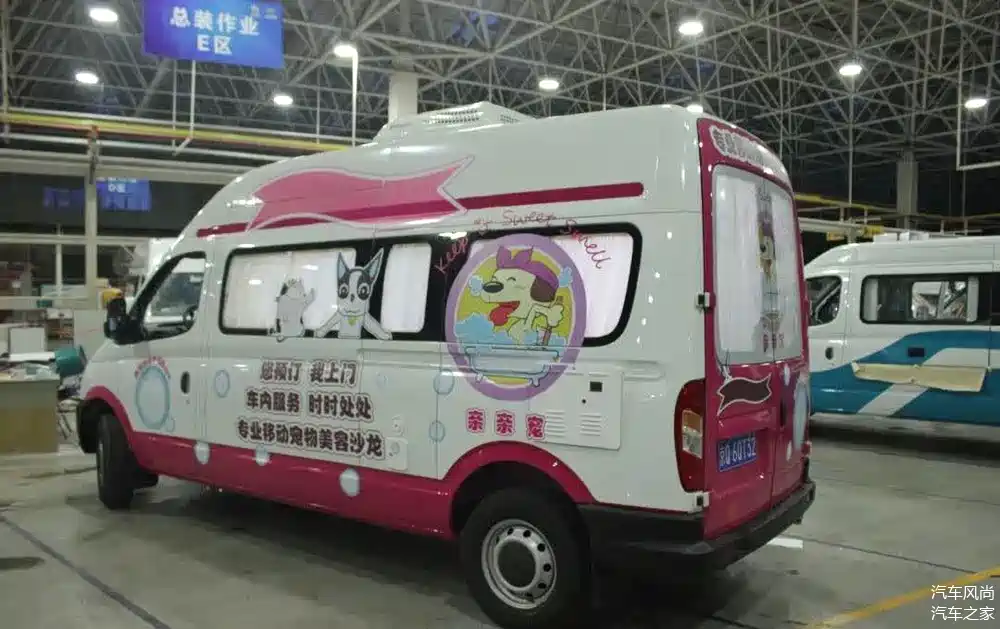 彻底火了!有了这款地摊神器,还要什么五菱地摊神车