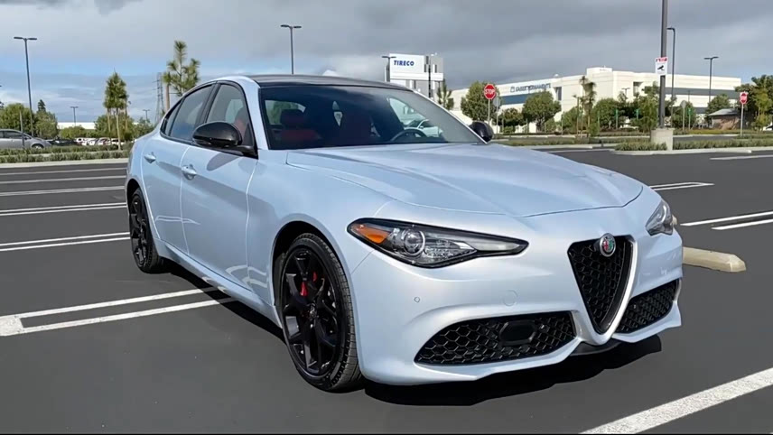 近距离感受2020款阿尔法罗密欧giulia纯粹的意式性能轿车