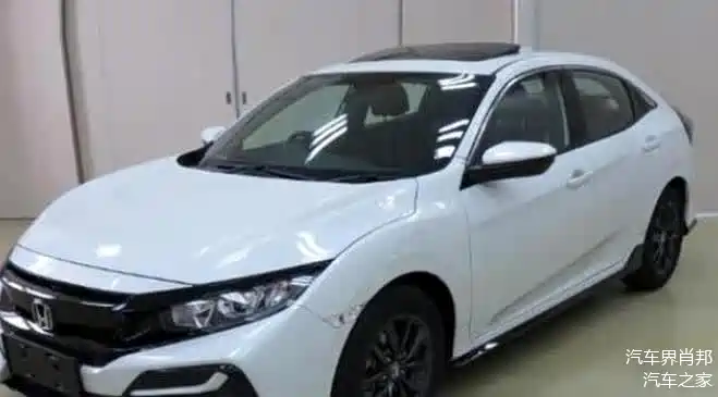 全新本田思域两厢版现身路试,有望5月上市,配一键启动 胎压监测