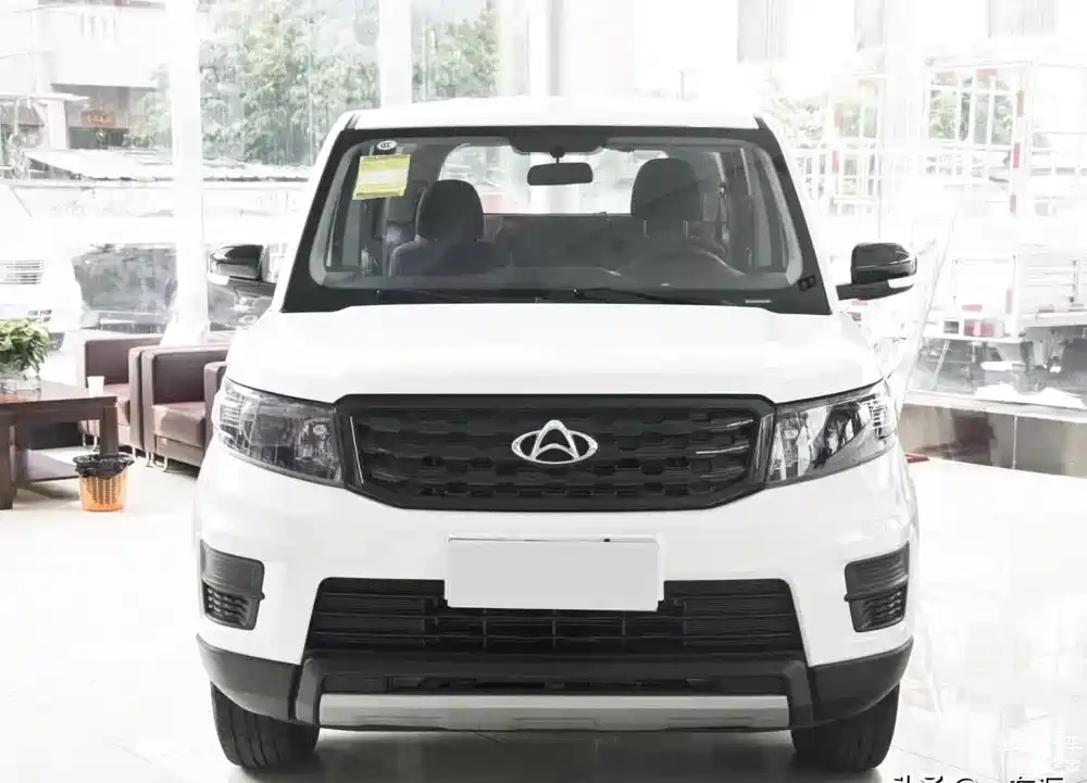 不到5万元的七座suv,长安欧尚x70a,网友:这款车型有人买吗