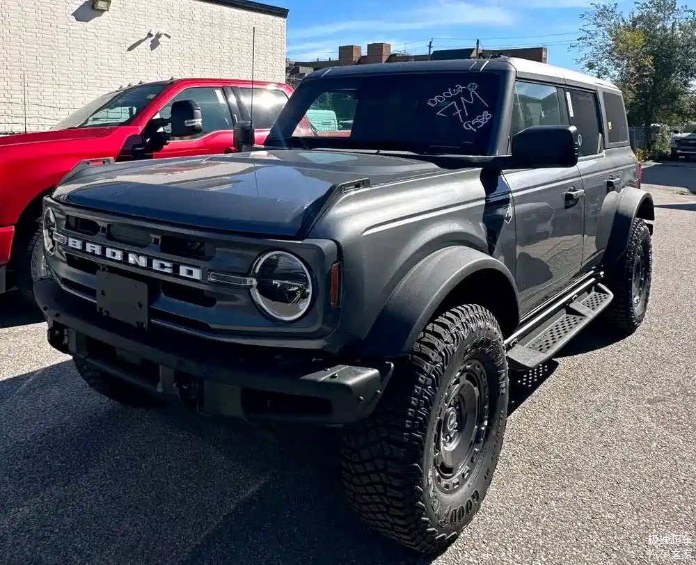 福特bronco越野车霸气驾临,性能强悍征服无限