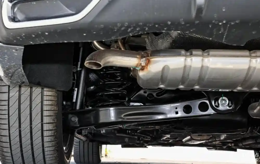 全新家轿荣威i6max,空间领先同级车,动力充足还兼顾经济性