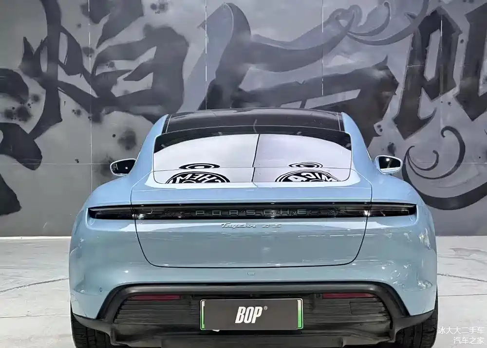 有操控感的纯电车,就是保时捷taycan4s
