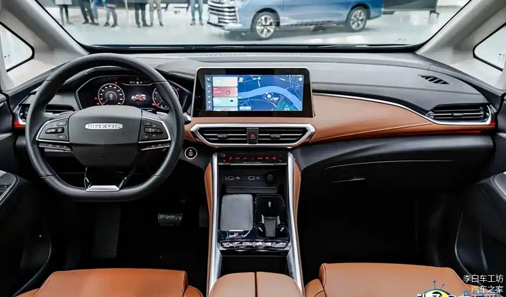 高能科技智能出行新体验试驾上汽大通maxusg50plus