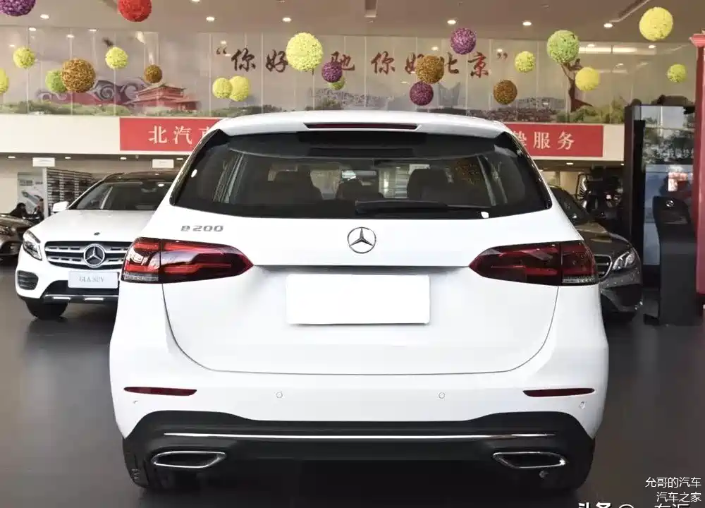 20多万元奔驰新一代b200,网友:国产a级上市后,这车还香吗