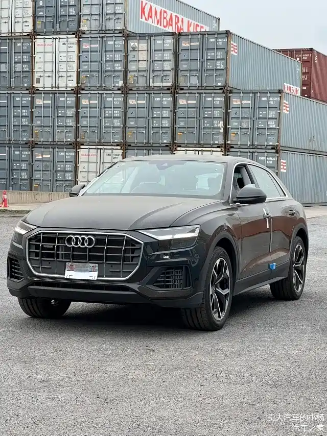 奥迪q8 平行进口性能越野配置