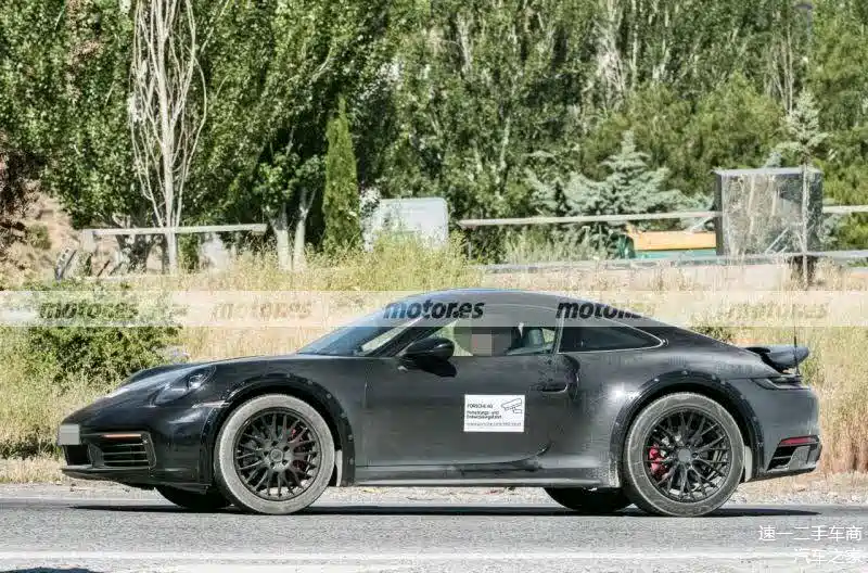 致敬经典拉力赛车保时捷911safari最新谍照曝光有望于