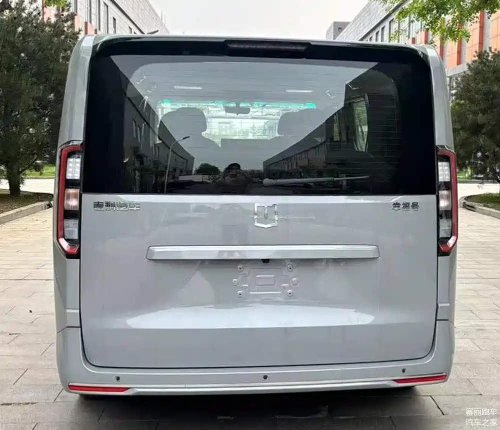 吉利远程全新纯电mpv申报,车长超5米配7座,支持换电,能火吗?