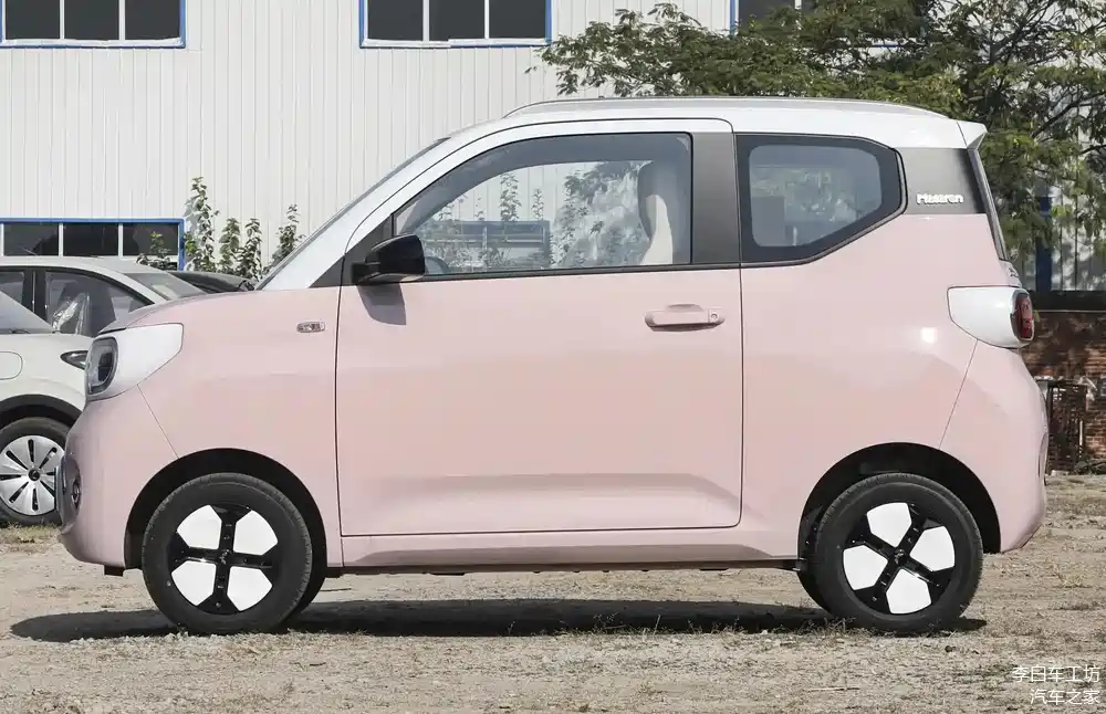 五菱宏光miniev马卡龙新增车型上市,续航170公里,售价4.18万元