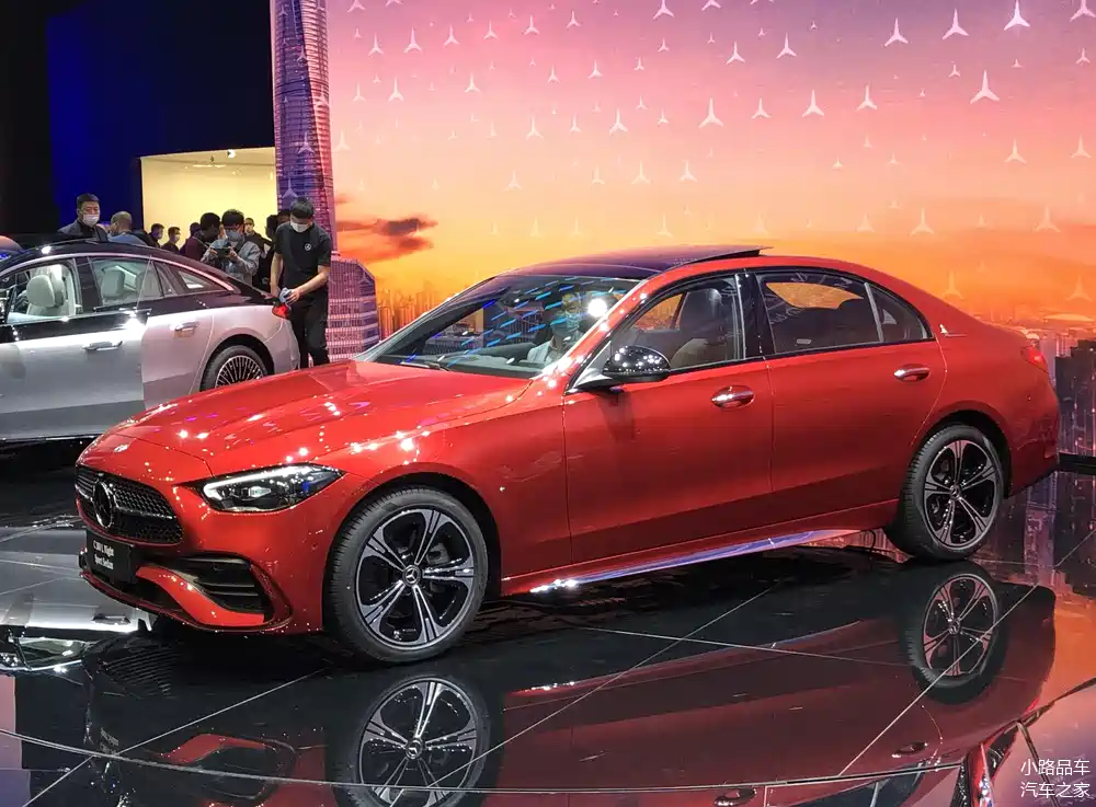 2021上海车展:全新国产奔驰c级正式亮相