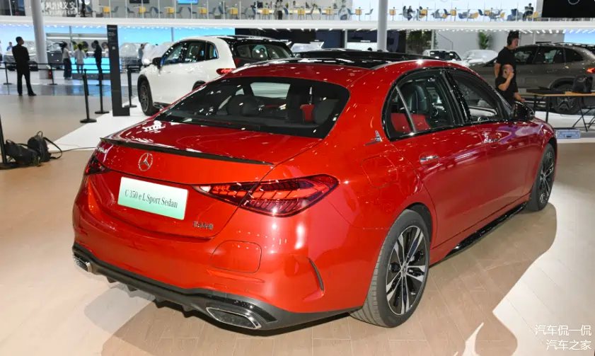 成都车展奔驰c级c350el登场售价4106万