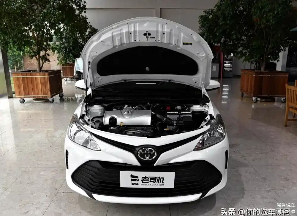 38万元,还配有一键启动,实拍丰田威驰