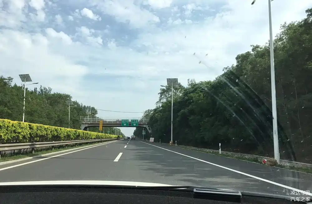 清明小长假自己开车出去玩,这4条自驾游小常识让你省钱又省时