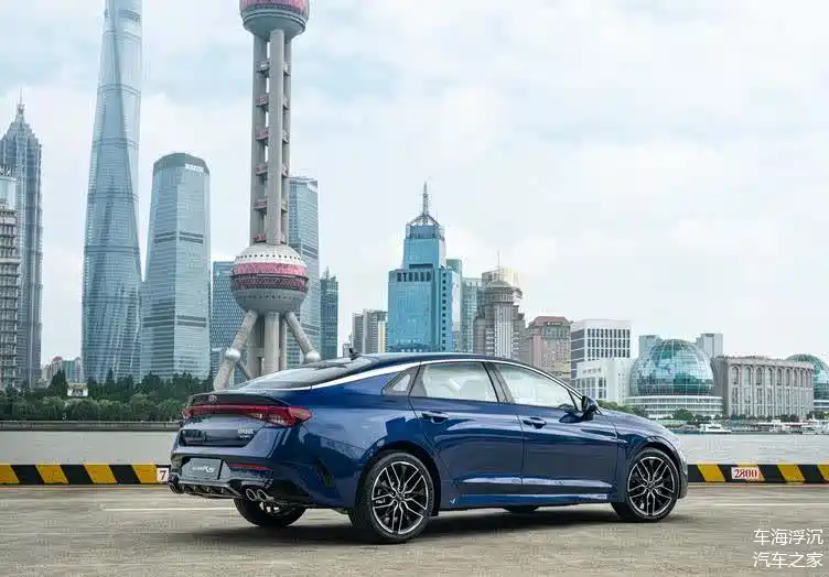 东风悦达起亚k5凯酷首次亮相