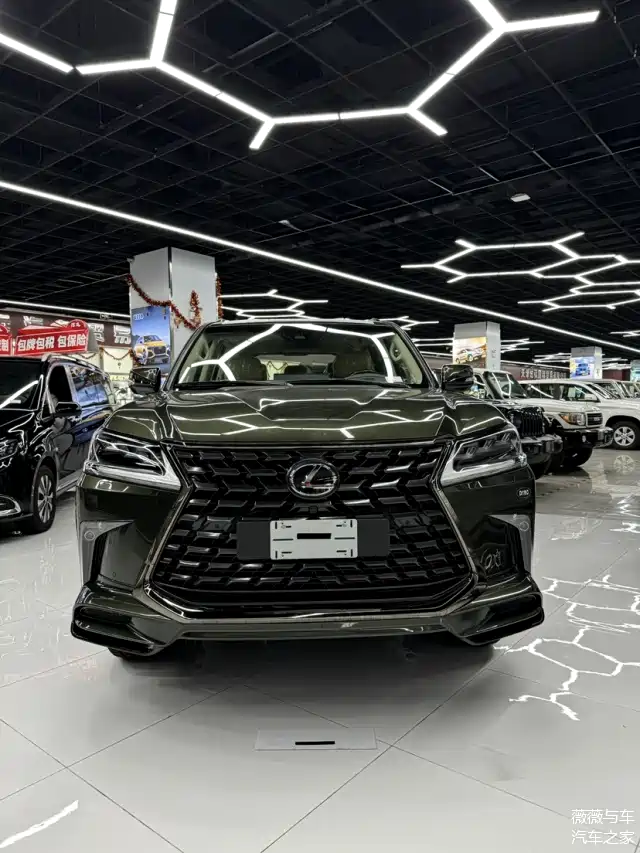 雷克萨斯lx570 21款 限量 s 黑曜