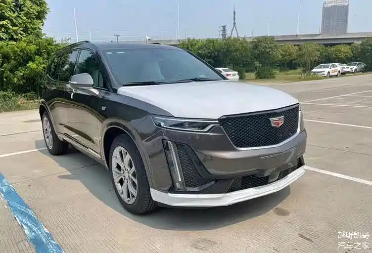 2022款凯迪拉克xt6实拍,入门即高配,全系2.0t 9at