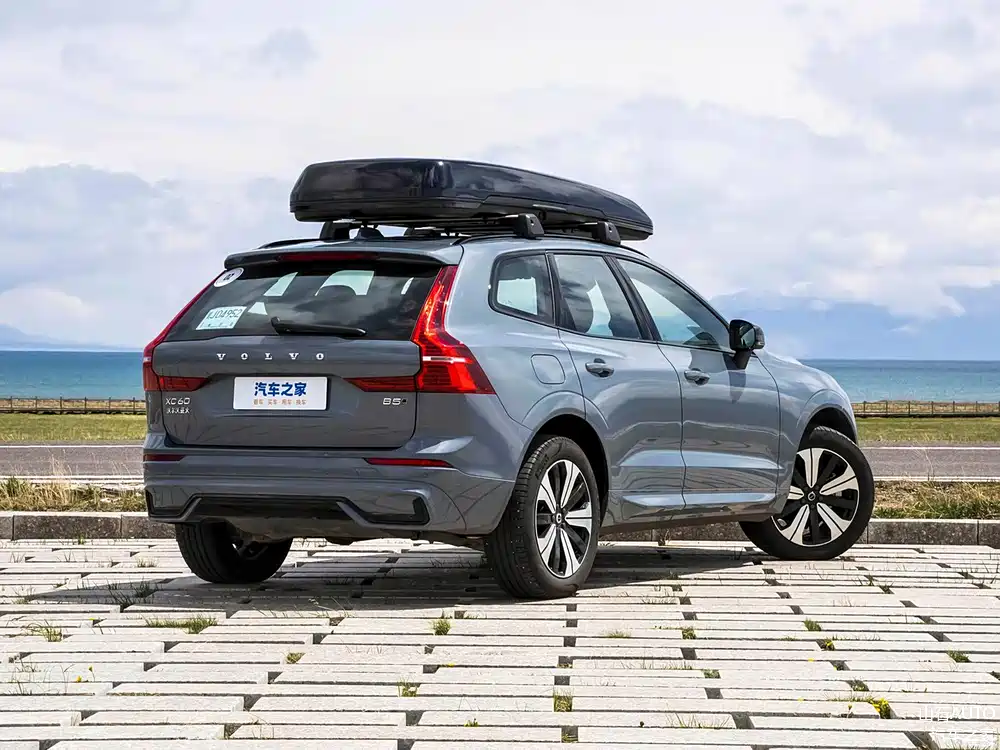 沃尔沃xc60降价14.99万,2.0t 8at,全时四驱