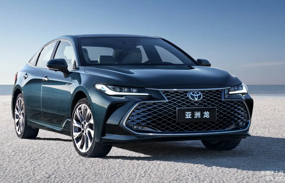 6万!丰田中高级轿车价格比凯美瑞低多了?