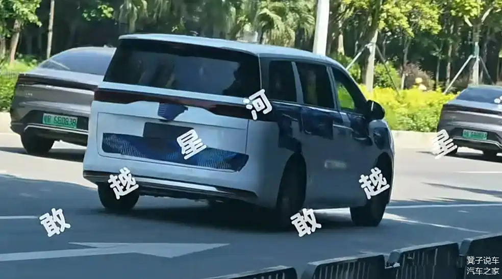 比亚迪夏激光雷达版路试谍照曝光,将配高阶智驾,气场不输埃尔法