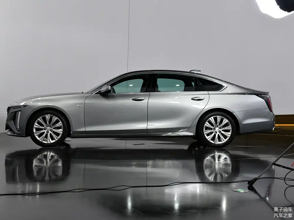 凯迪拉克ct6,奢华与创新的完美结合