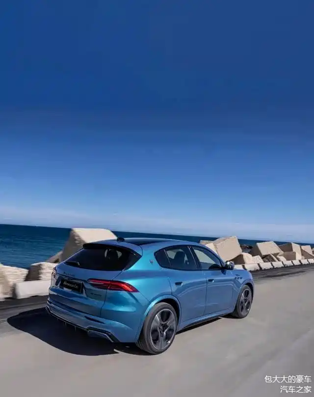 玛莎拉蒂汽车以独特治愈蓝色车身和卓越性能受瞩目