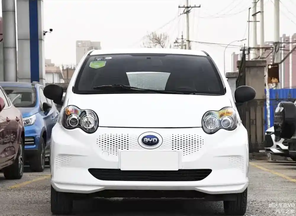 6万多元比亚迪e1,网友:这辆电动f0,会被说成老年代步车吗