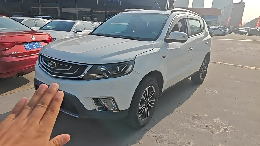 16吉利远景x6,本地个人一手,高配双电动座椅,5万公里实表