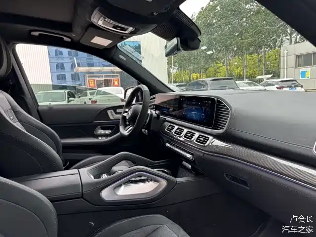 奔驰gls63 24款 最新款   售价210.00万