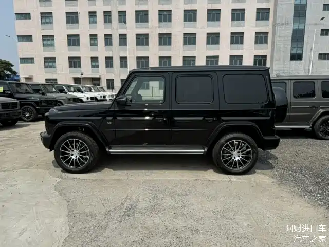 平行进口车-欧规24款奔驰g500 v8 4.0t 满配港口现车200万