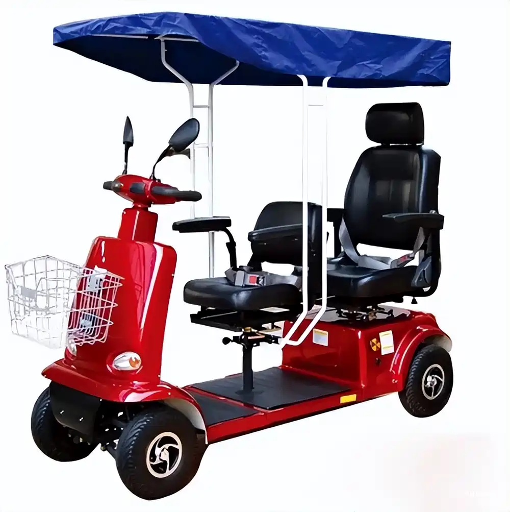 老年人买代步车推荐选半蓬三轮车这是店家多年卖车的经验