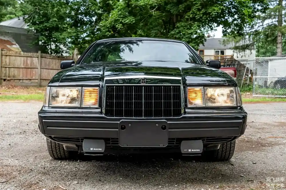 1992年的林肯大陆markvii豪华跑车使用32年后竟然没人要