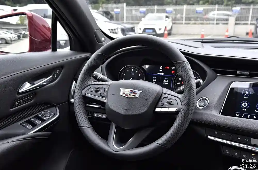 2022款凯迪拉克xt4上市,价格小幅上升,你喜欢哪一款?