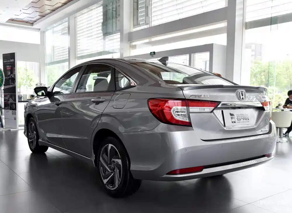 本田混动车入门,空间不小油耗低,带你看本田凌派