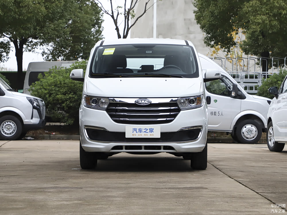 江淮瑞风 m3 空间宽敞 油耗低 安全