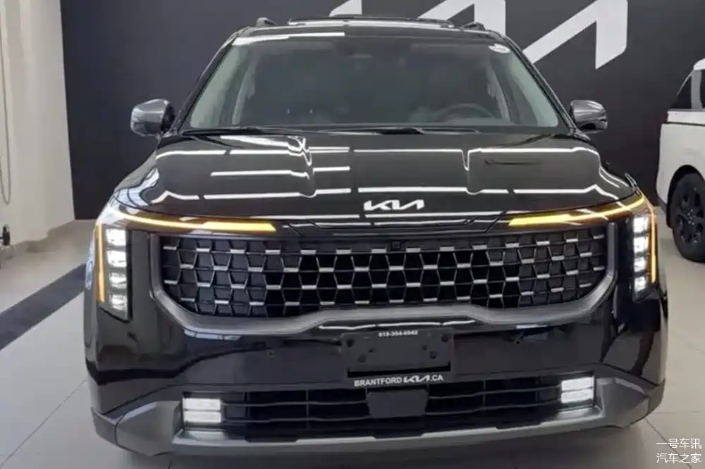 2025款起亚嘉华实车亮相!国内现款28.99万起,提供两种动力选择