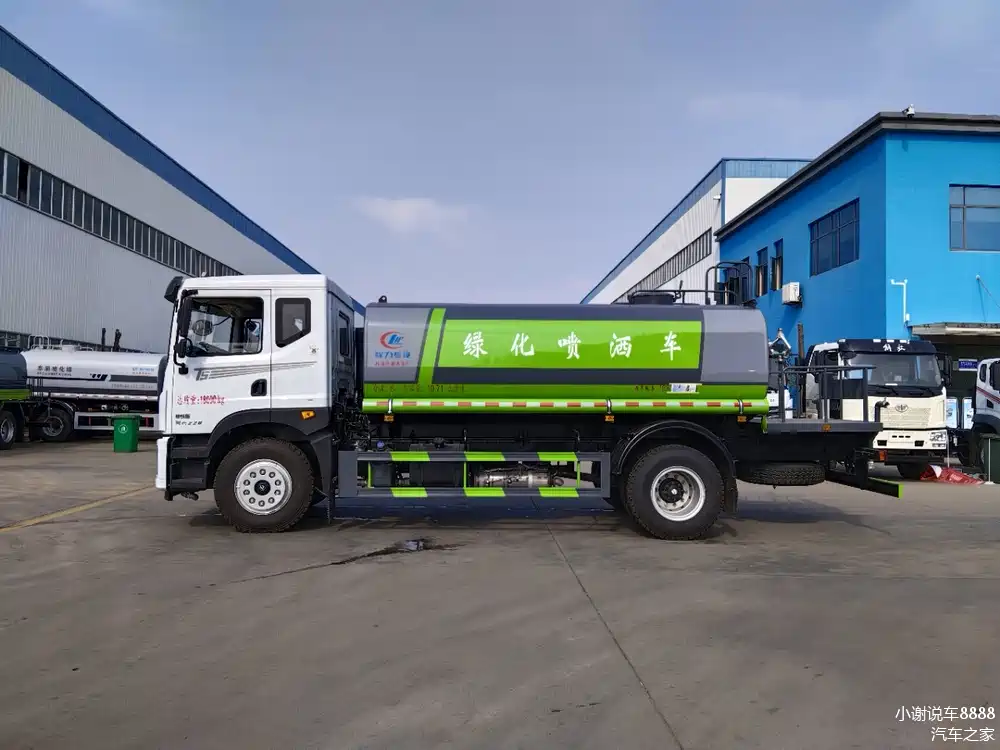 东风华神t5洒水车,容积15方