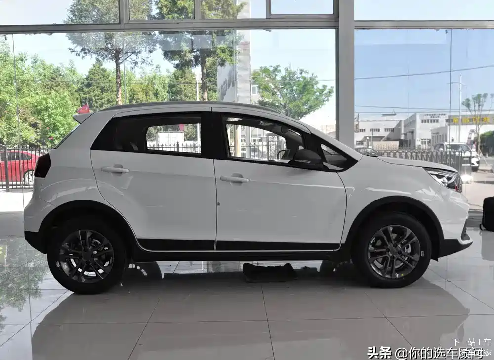 5万元左右的suv,能有自动挡还有车联网,实拍远景x3