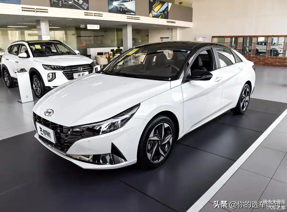 极具性价比的合资车,空间堪比轩逸,有自动挡,带你看现代伊兰特