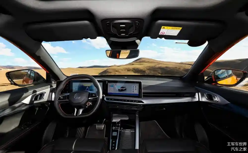 mg one内饰mg one的内饰设计,对年轻人喜欢的潮流科技氛围营造得史种