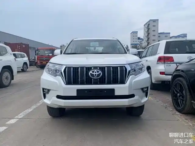 24款丰田霸道4000 4.0汽油 gxr 迪拜版 港口现车63万