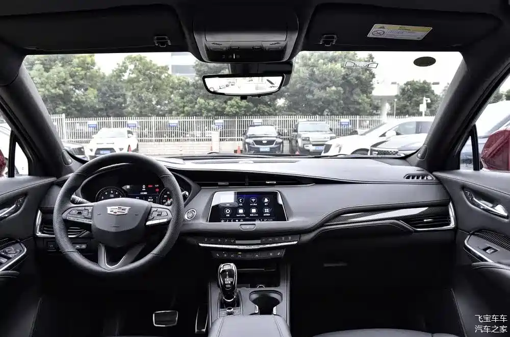 2022款凯迪拉克xt4上市,价格小幅上升,你喜欢哪一款?