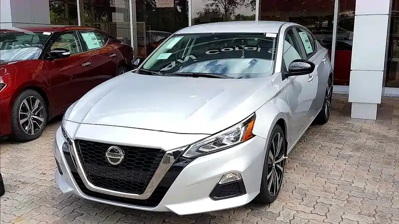 2020款日产天籁altimasr版外观和内饰全方位实拍