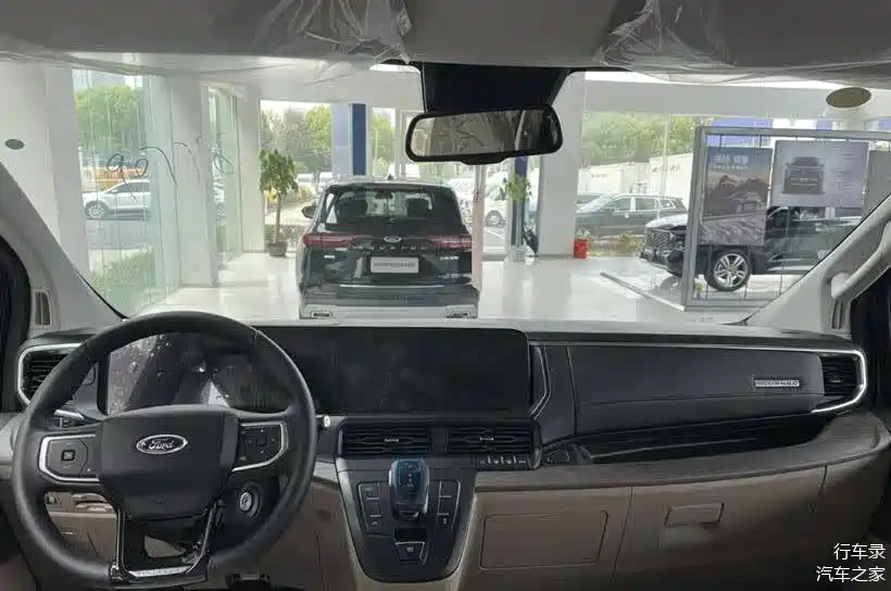 2023款福特途睿欧到店,内置大连屏,搭2.0t动力 9at,21.96万起