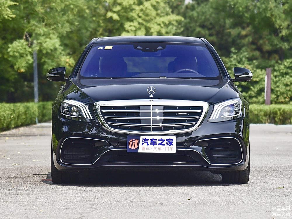 奔驰s63amg性能版来袭53米车身配40tv8动力尽享尊贵
