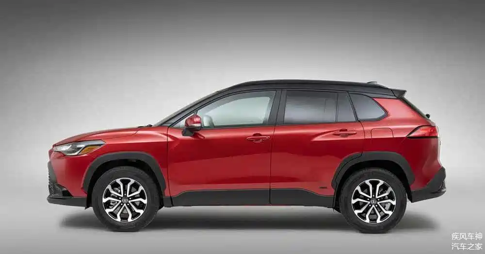 售19.23万起配第五代混动系统丰田卡罗拉cross混动海外上市